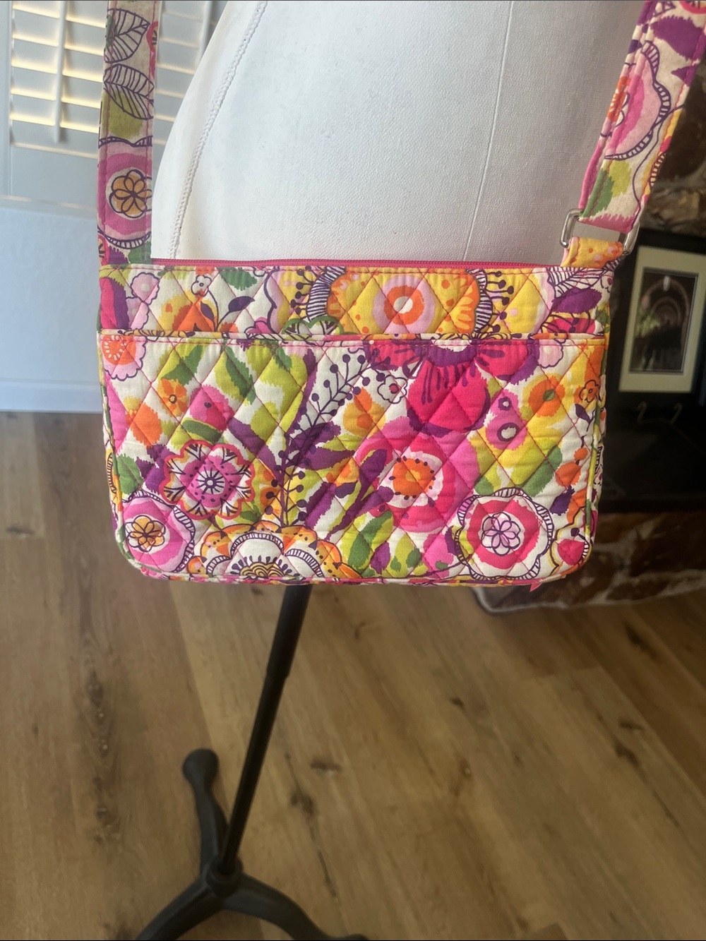 🌸 Vera Bradley Little Hipster Crossbody Bag | Retired Clementine Print - Picture 6 of 9